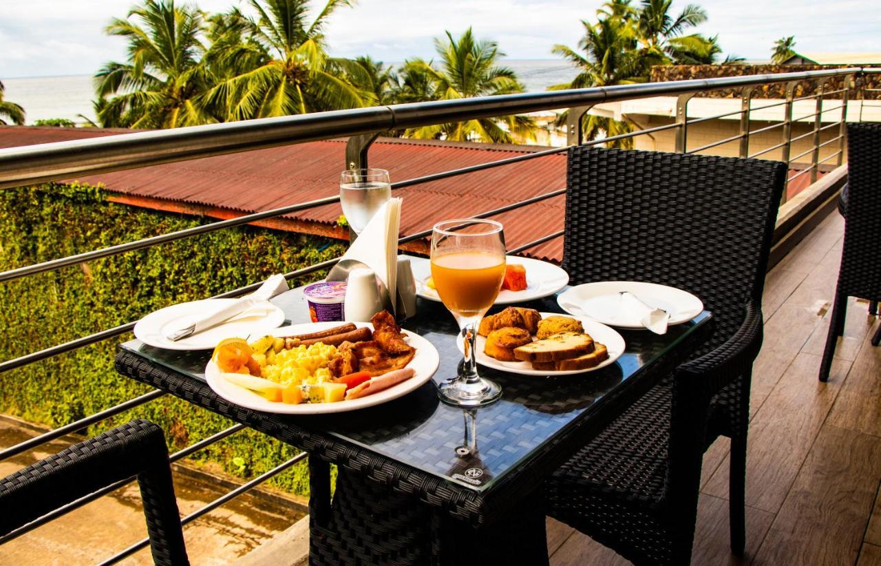 Mamba Point Hotel Monrovia Esterno foto