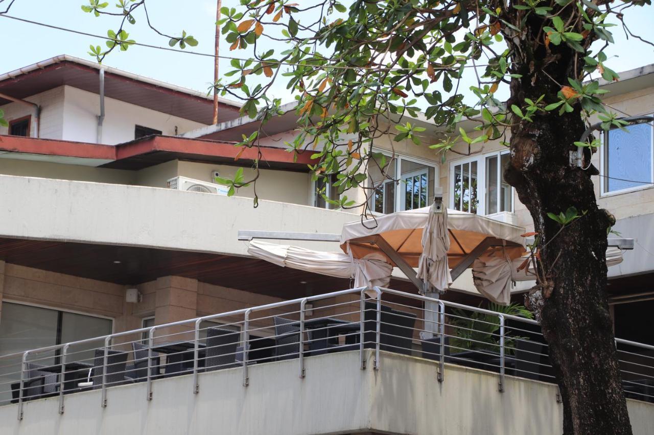 Mamba Point Hotel Monrovia Esterno foto
