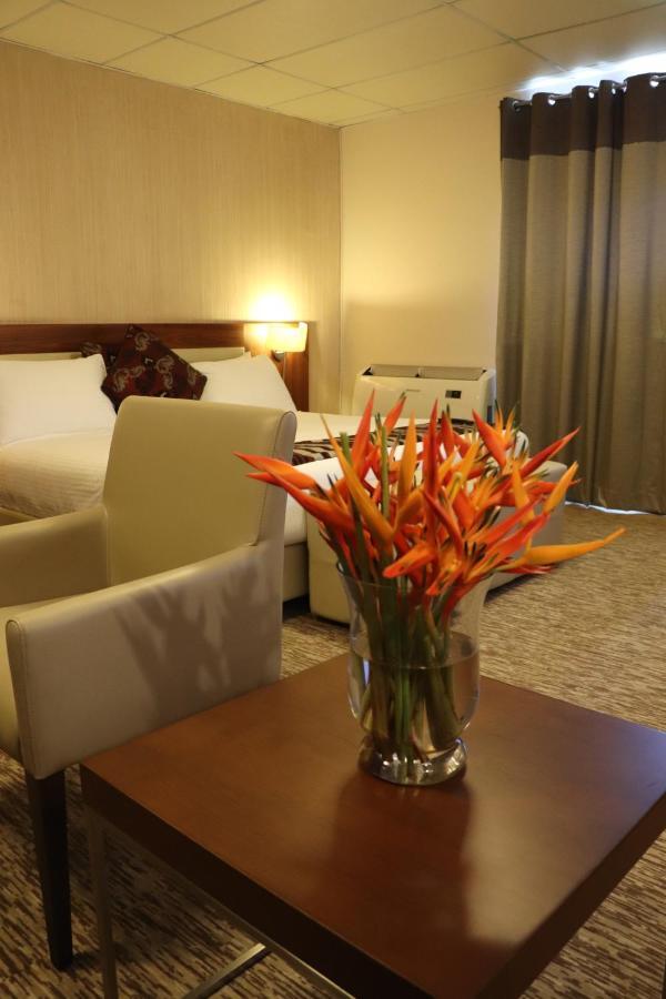 Mamba Point Hotel Monrovia Esterno foto