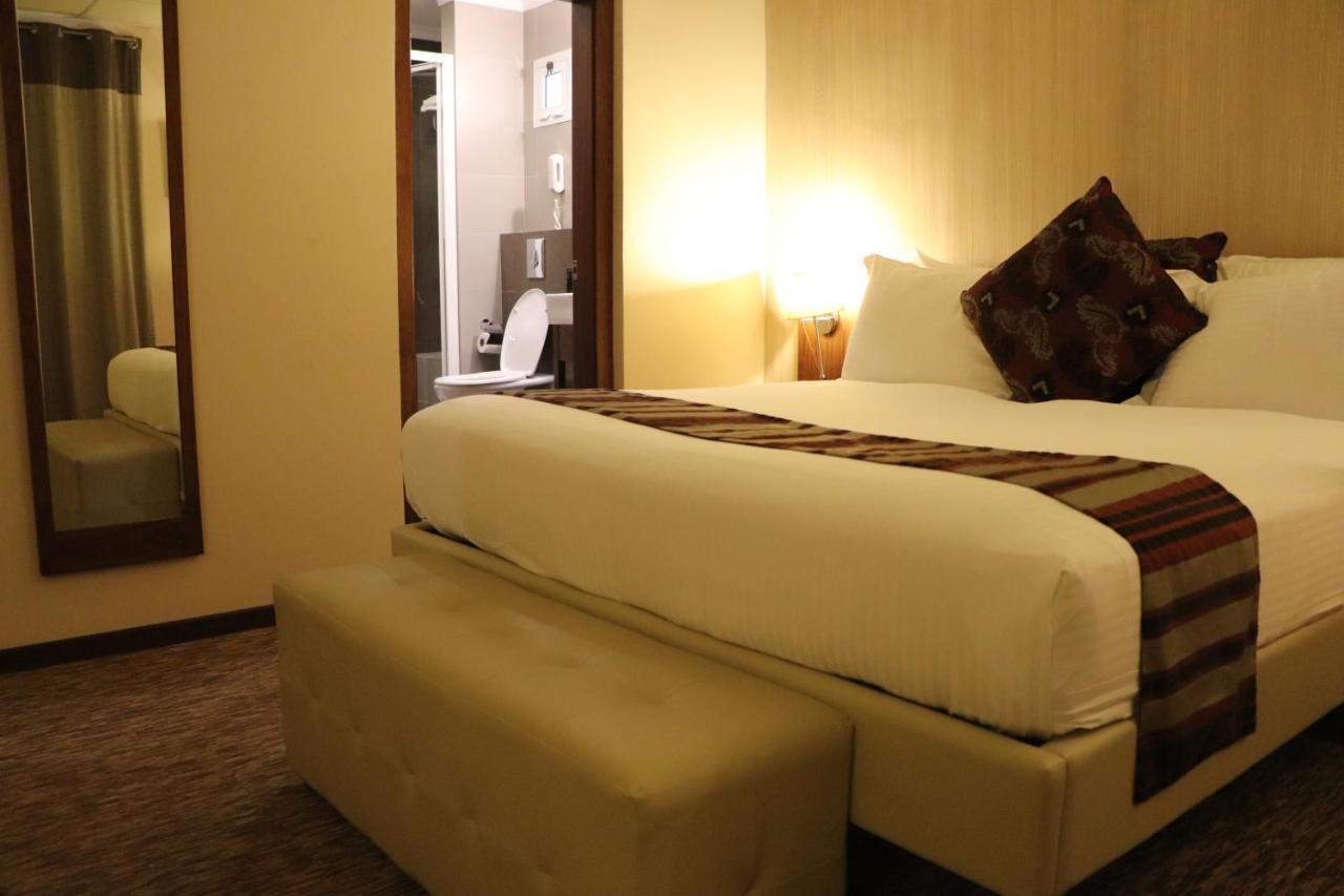 Mamba Point Hotel Monrovia Esterno foto